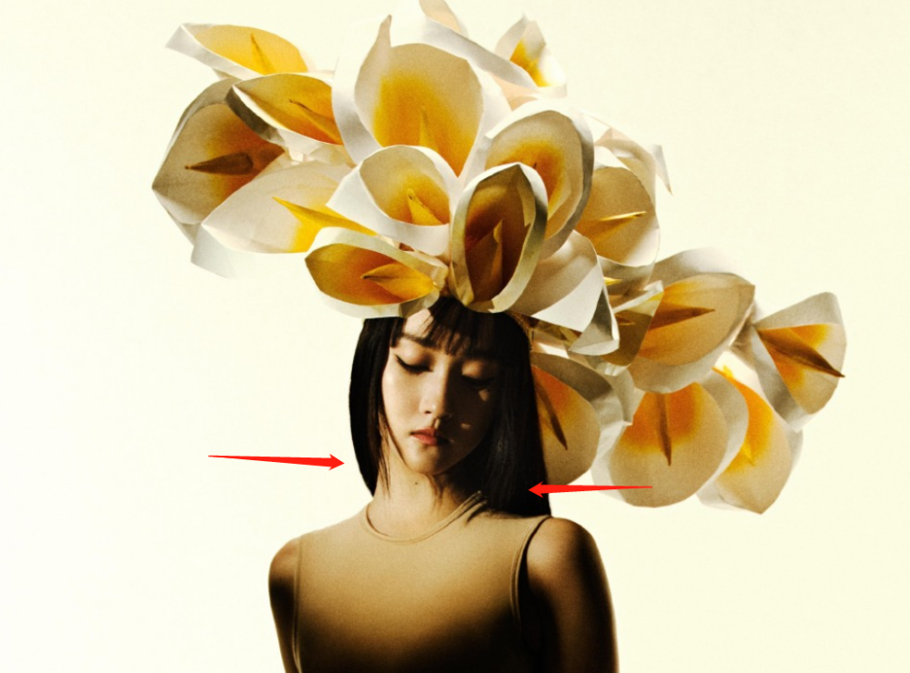 关晓彤杂志大片翻车,刘海显老造型土,撞衫郑秀文被嘲是 村花