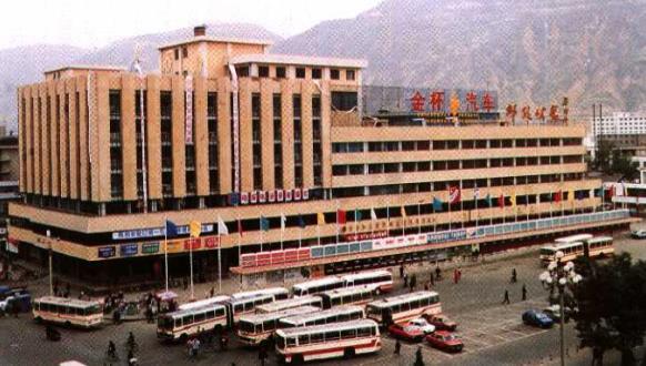 老照片:90年代甘肃省兰州市的街面和人文景观