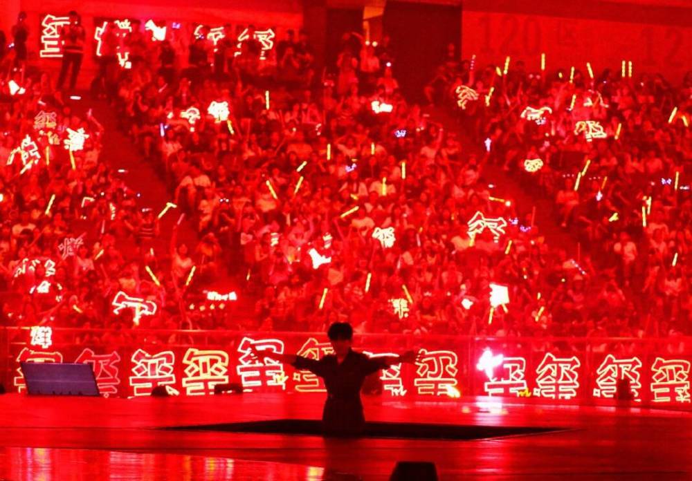 王源将举办个人演唱会,现场将会是一片绿海,王俊凯和