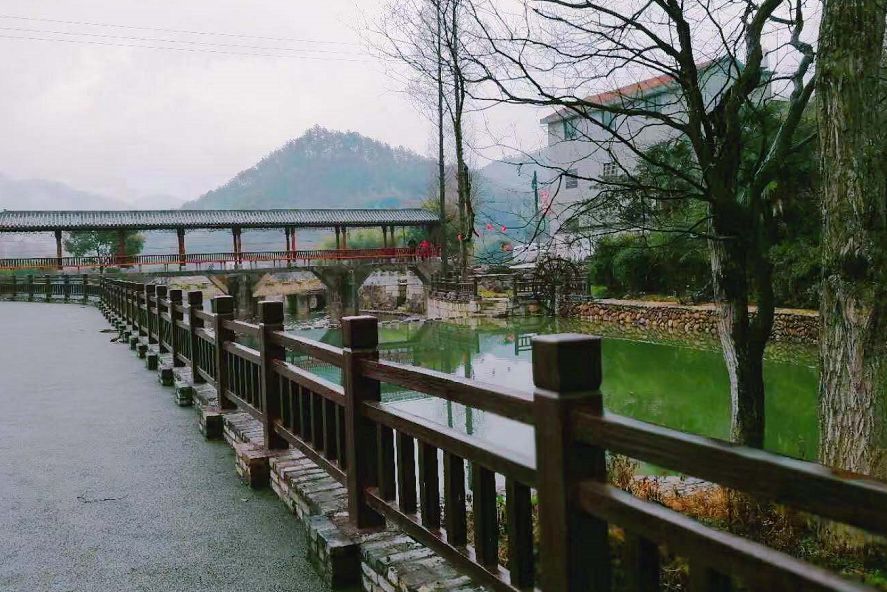 溪华村
