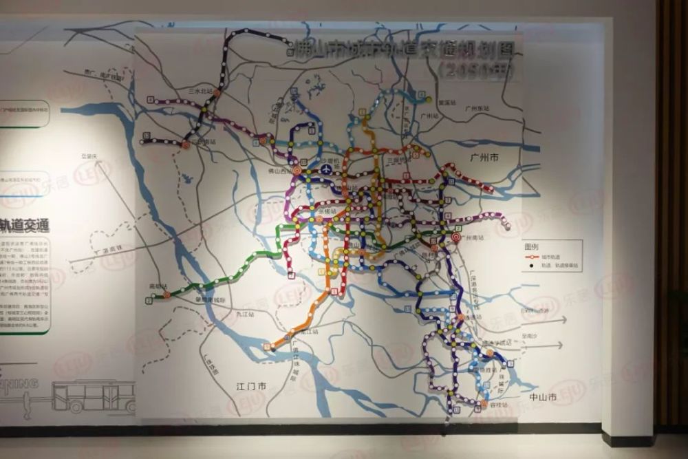 佛山市城市轨道交通规划图(2050年)显示,季华西片区分别规划有地铁2号