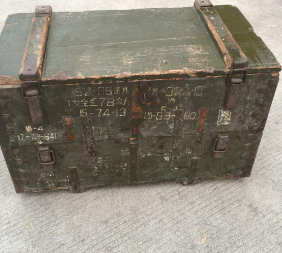 二战弹药箱为何都是木质,能装多少子弹?退役士兵告诉