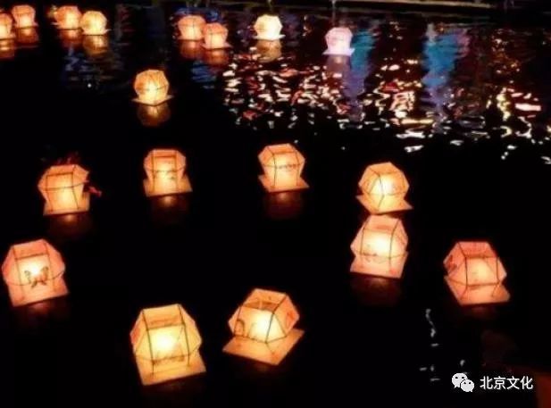 七月十五这天,世间只有一种人