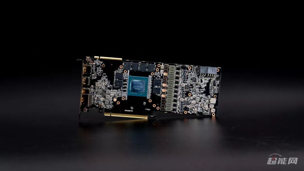 技嘉2080super超级雕,技嘉2070super超级雕 技嘉rtx 2080 super显卡评测:清爽的设计,清凉的内"芯