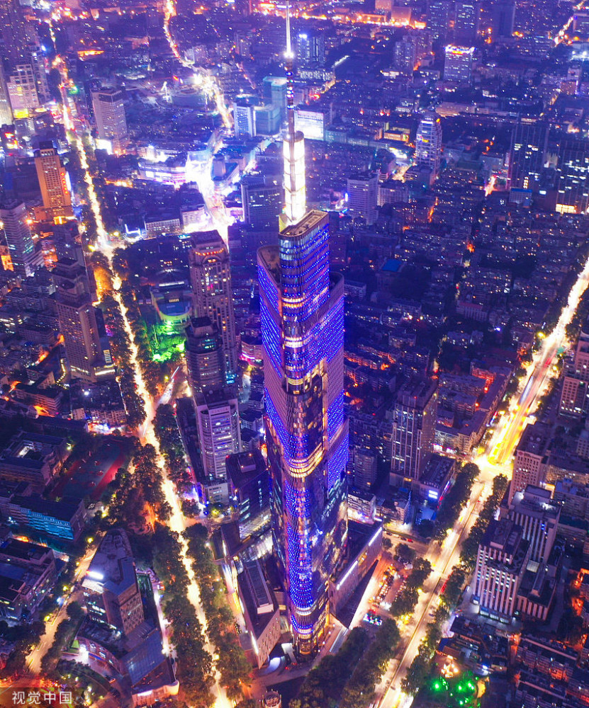 航拍南京摩天楼紫峰大厦璀璨夜景