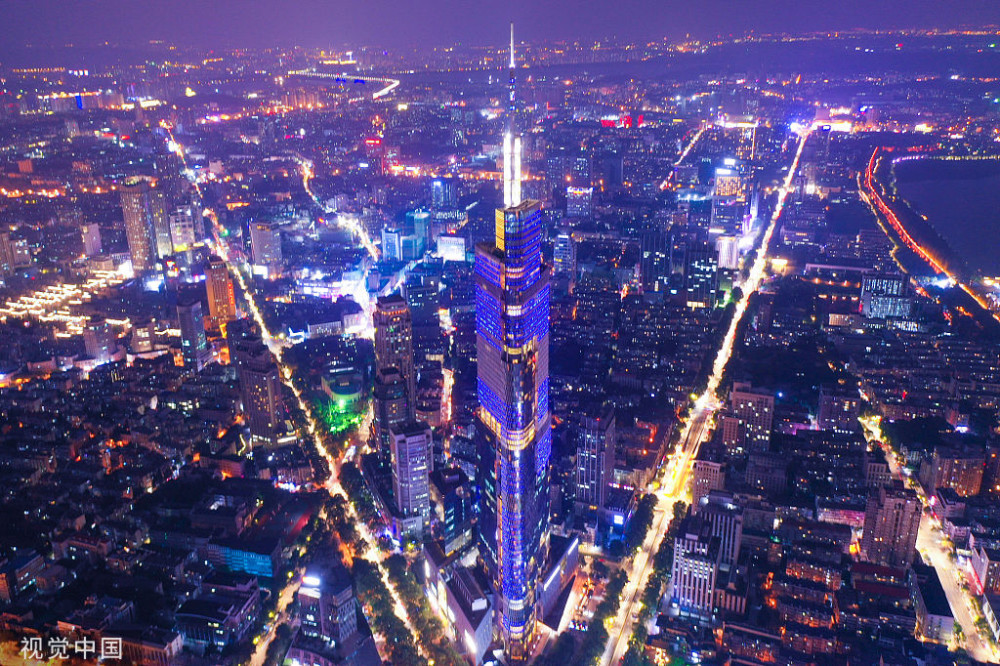 航拍南京摩天楼紫峰大厦璀璨夜景