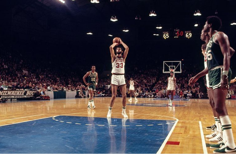 贾巴尔无敌天勾nba无解存在曾经是李小龙徒弟