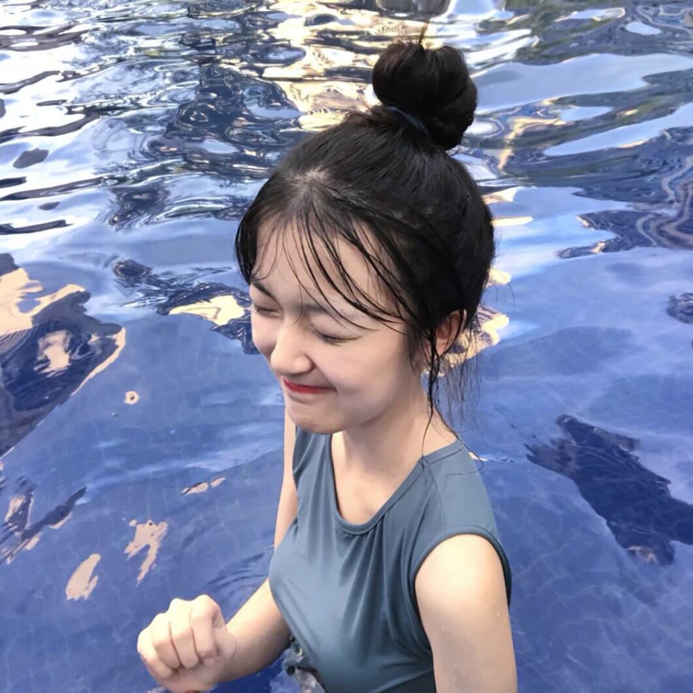 ins·超火·限量·女生头像:多年前你的一句保重,我至今没瘦