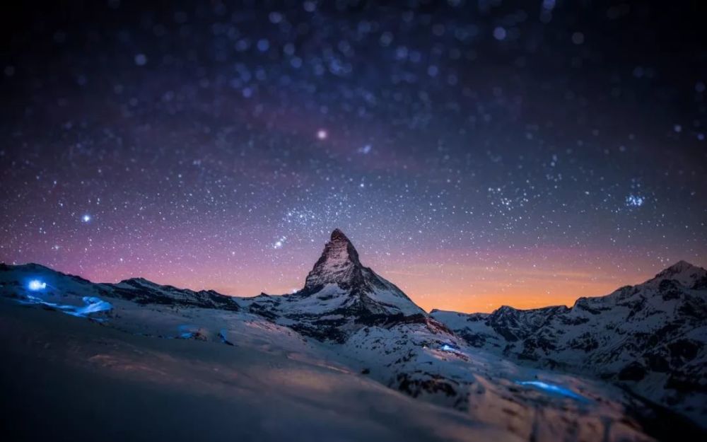 1080p高清图片 星空,1080p高清图片 简约 今天带来的24张梦幻星空壁纸均为1080p高清以上,其中前面16张分辨率为