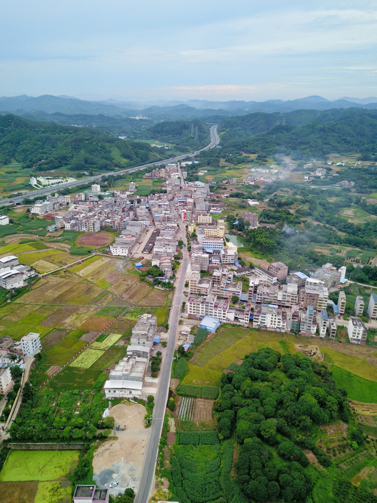 航拍广西乡镇系列之南宁良庆区南晓镇实景