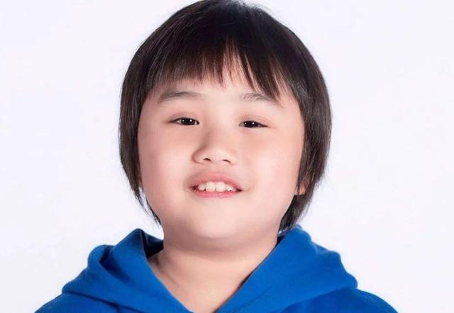 温玄烨一家三个人是童星他星途很顺家庭却不幸福