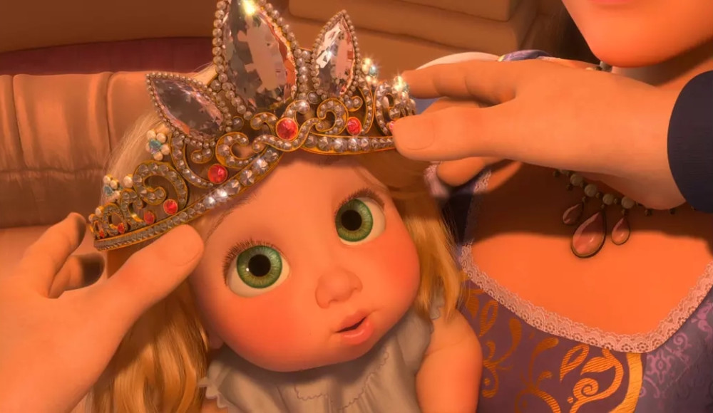 迪士尼公主:乐佩有两种魔法,魔法金发能保持青春,而眼泪是治愈