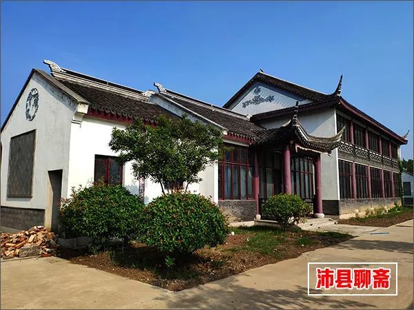 根据我们沛县聊斋的了解,此处古建筑游园还在开发中,将建设成融新型