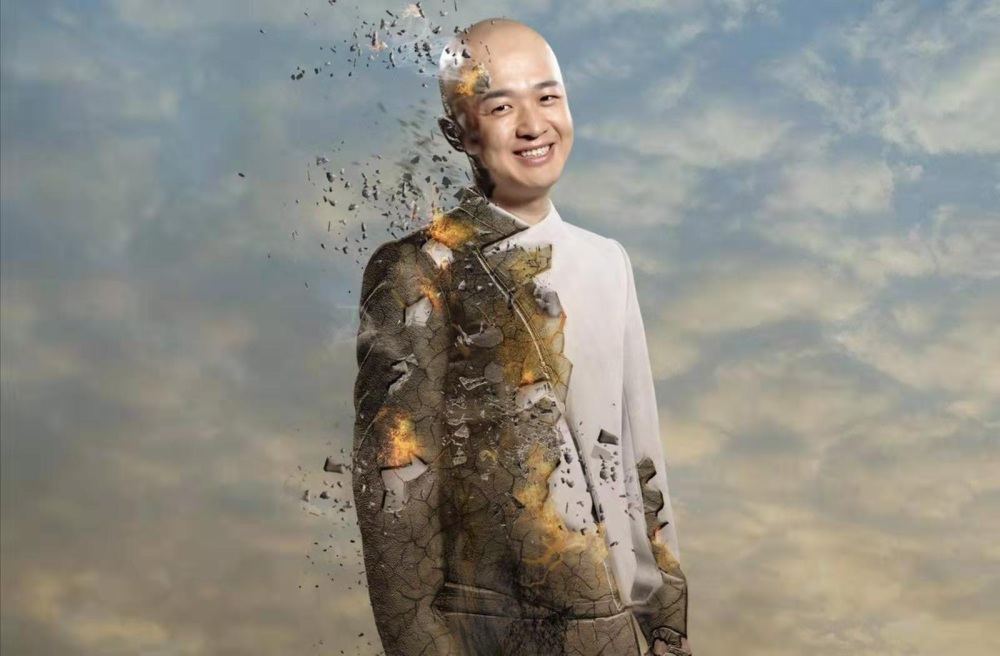 光头界的吴彦祖,曾经却连房都租不起,包贝尔光鲜后的