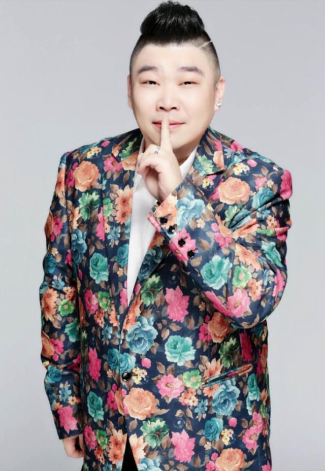 德云社王鹤宇"开炮"事件,师傅郭德纲脱不开关系