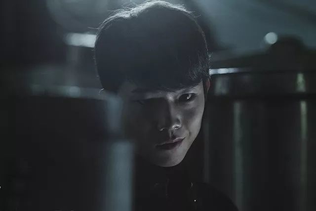 《使徒行者2》中演变态杀手,演技经得起考验,这种新人