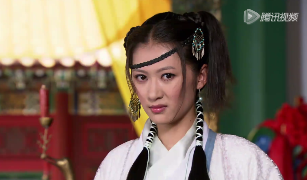 明珠游龙中张宝珠换了12个造型有高贵美丽的也有笑掉大牙的