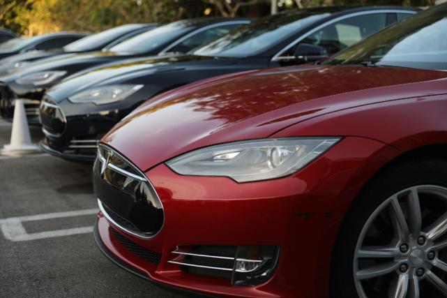 特斯拉品牌知名度有多高？提起电动汽车81%消费者想到它