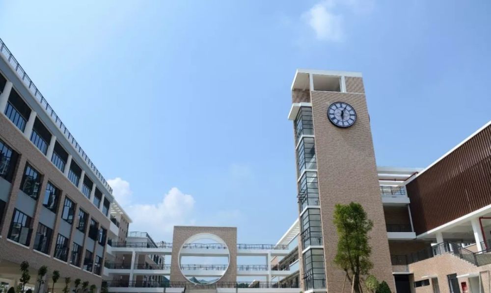 深圳外国语学校初中部(福田校区)