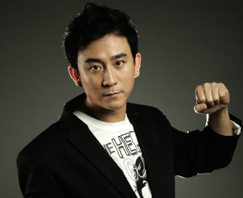 他与演员张默撞脸演反派让人恨得牙痒痒无奈戏红人不红