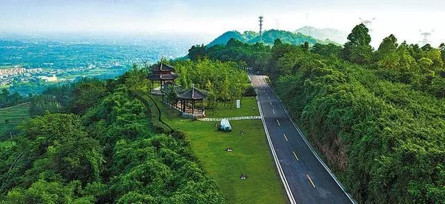 龙泉山城市森林公园:狮子宝和丹景台观景平台已初具