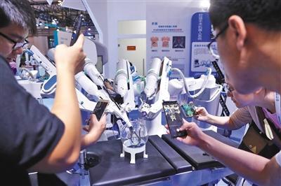 2019世界机器人大会在京开幕700余件机器人等你来打卡