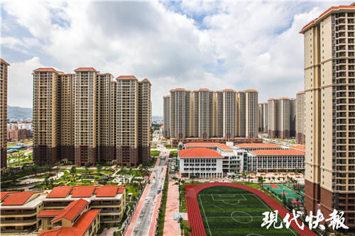 广州市龙归花园保障房小区(资料图片)