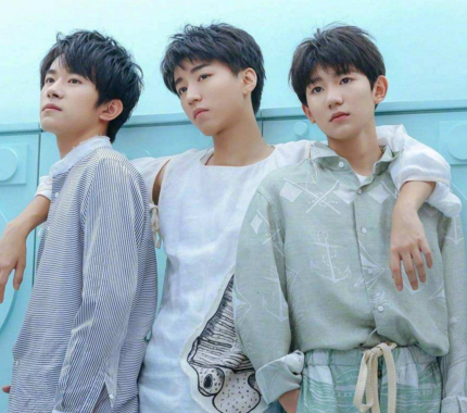 tfboys集体换"古装,看到三人合照后,网友:恋爱了!