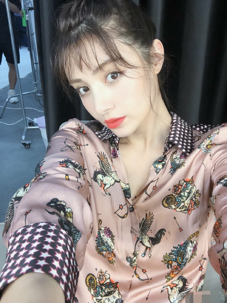 麦迪娜分享怀孕过程,如何产后一月快速恢复身材?
