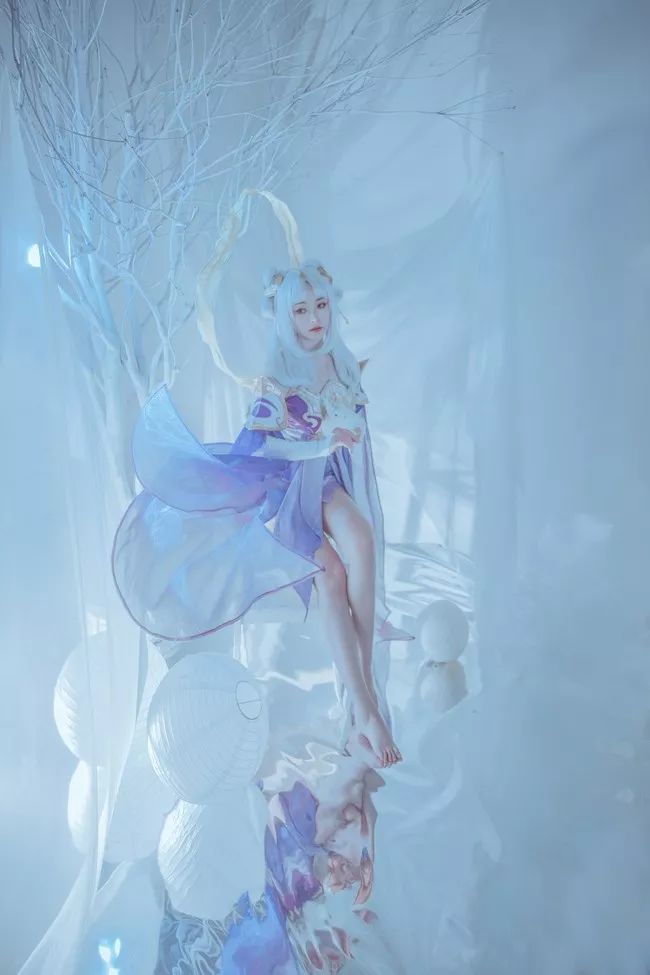 王者荣耀cos美图:嫦娥——清冷脱俗的寒月公主,无法言喻的美