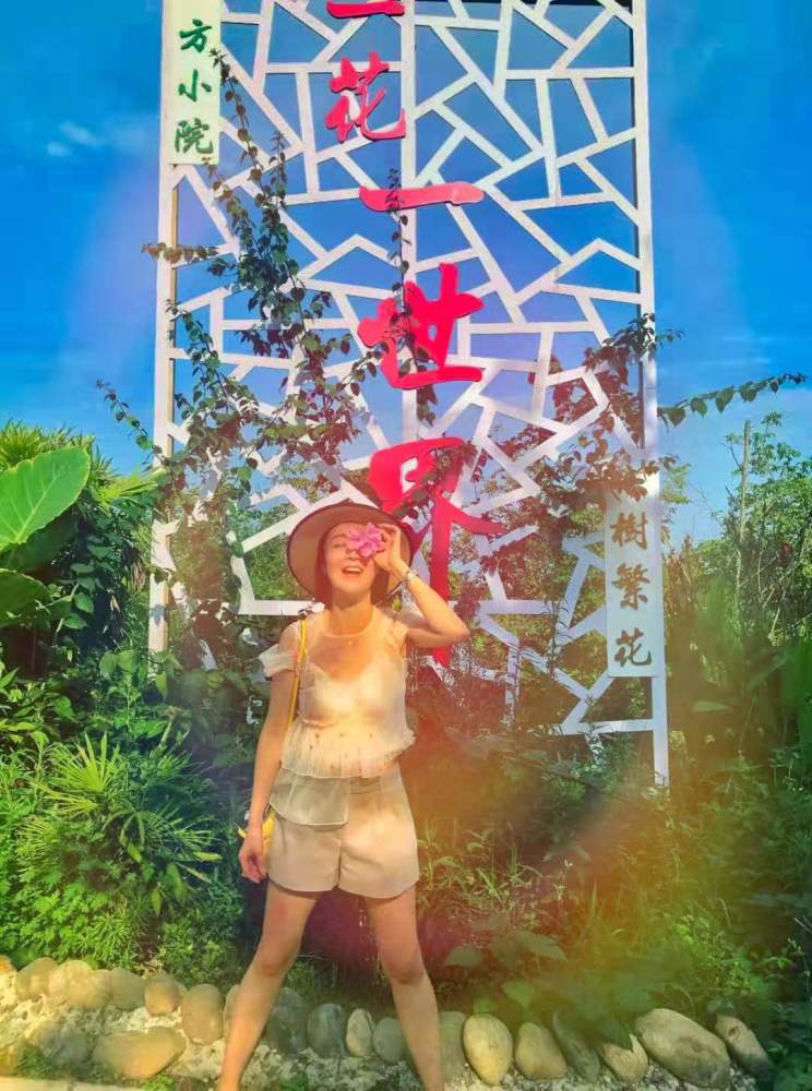 女人,最好的财富是什么?教养使她静如幽兰空谷