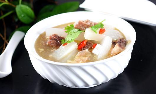 萝卜炖牛肉
