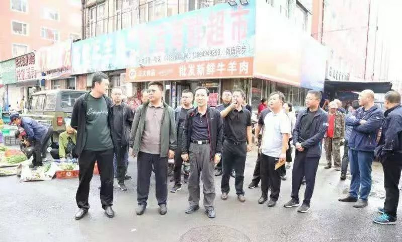 城事| 扶余市市委副书记,市长刘英杰就城市建设和创卫有关工作进行晨