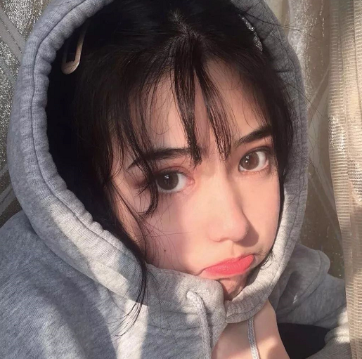 慵懒·女生头像:你要先和错的挥别,才能和对的重遇