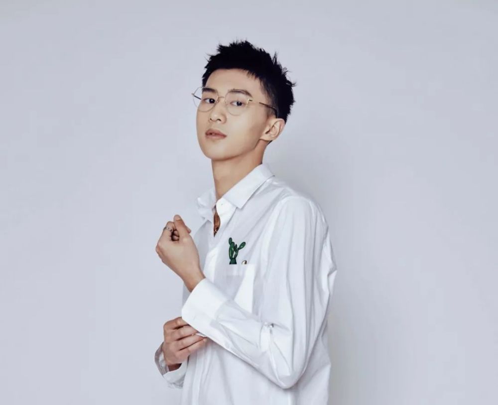 留这20期封面图男生短发,你会很帅