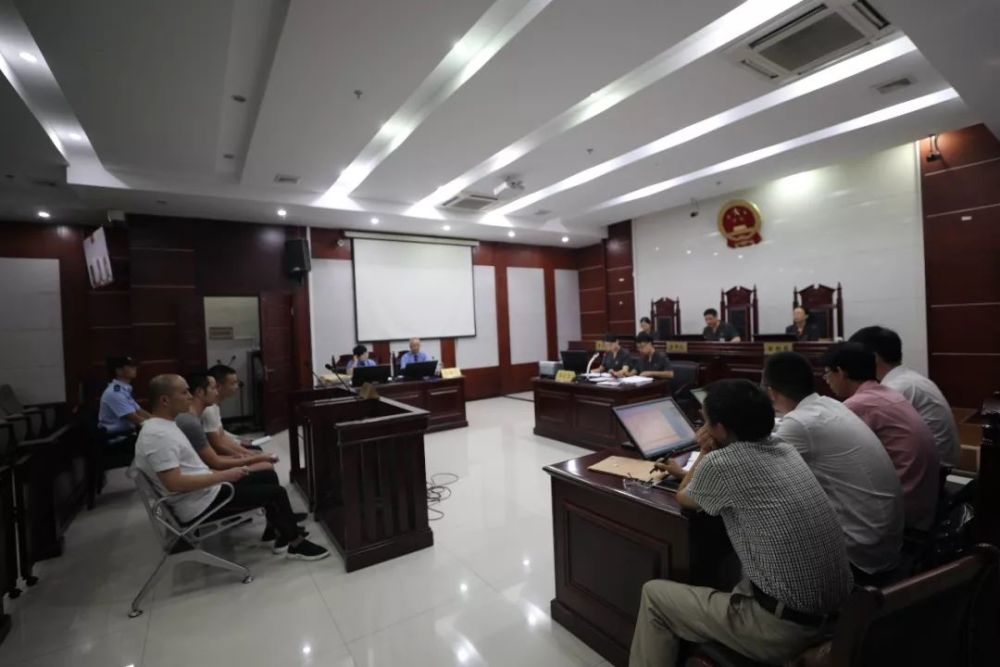 《扫黑除恶》绩溪法院公开宣判一"套路贷"涉恶案