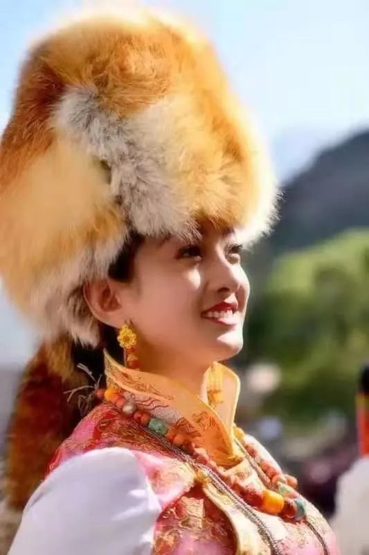美女·蛇·灵山:四川甘孜州丹巴美人谷中路藏寨八美