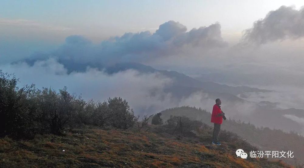 山西临汾:风光肇秋云海现霍山