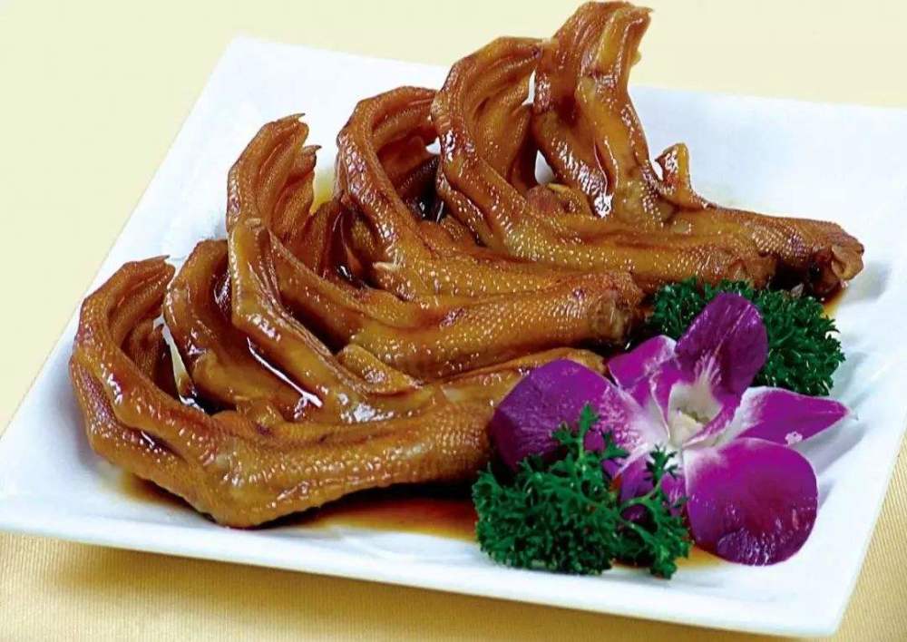 美食必备好吃鸭掌,美味鸡爪夏日做法,解馋到停不下来!中午吃多少克燕麦片图片