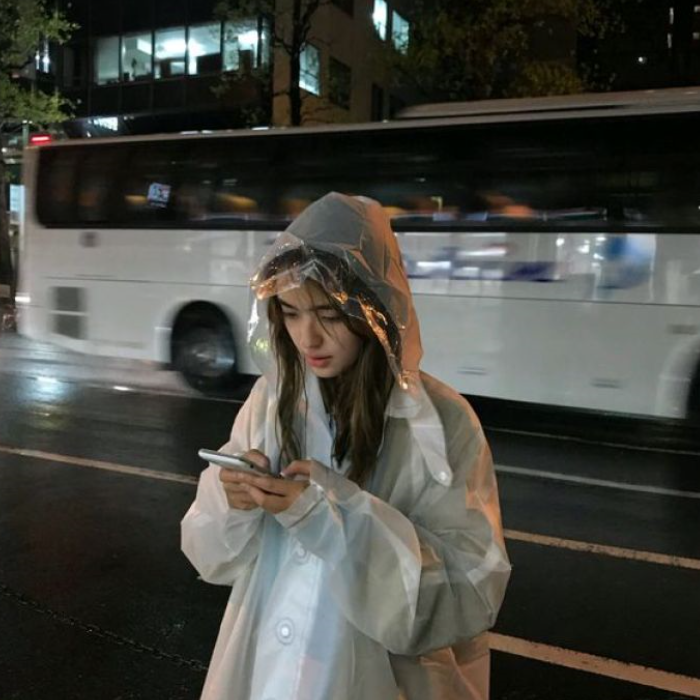 超火"单人系"情侣头像:无论今天多糟糕,但是空中还是有棉花糖
