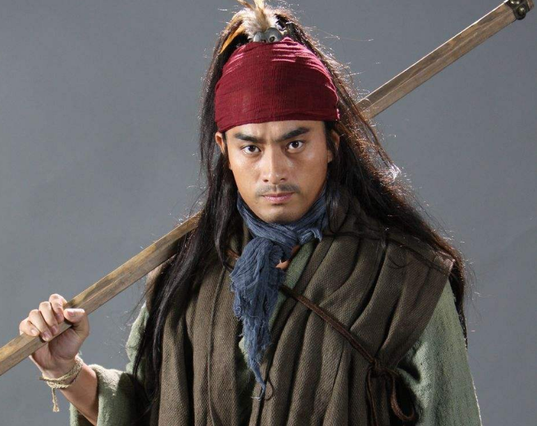 六个版本"武松"扮演者,陈龙像海盗船长,最经典的不是祝延平