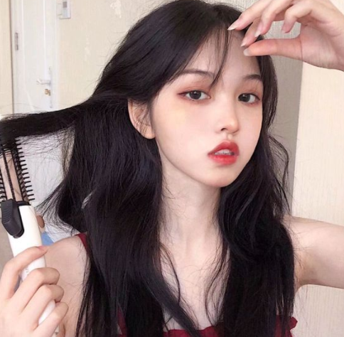 全网最火爆女生头像:要求不多,谈一场不分手的恋爱