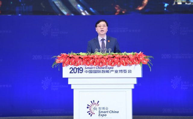 一线丨联想与重庆签署战略协议 投资建设5G云网融合总部基地