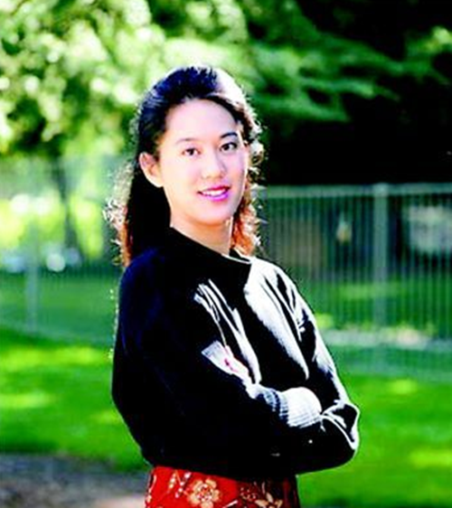 举枪自杀时，全世界悲痛，除了日本