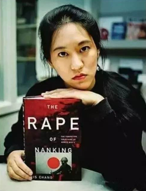 举枪自杀时，全世界悲痛，除了日本