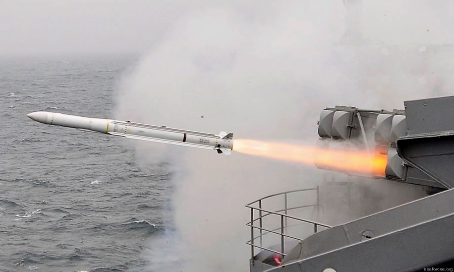 美国开始生产新一代海麻雀,一坑四弹还能拦反舰弹道导弹