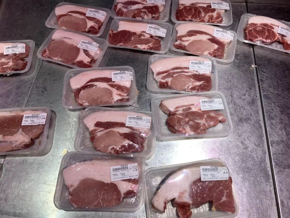 情况有所呈现然而今年的价格猪肉却持续上涨下降一天一个价的价格周黑鸭鸭胗一盒多钱图片