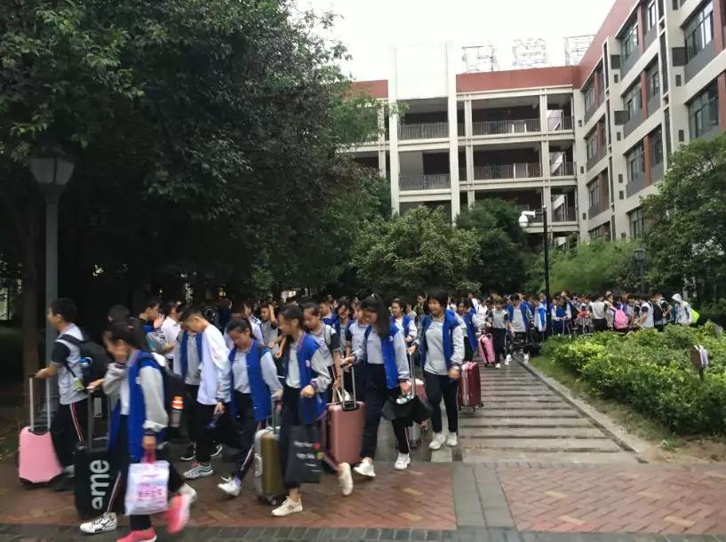 陕西师大奥林匹克花园学校2019 2020学年军训纪实