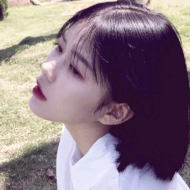 多巴胺·甜美·女生头像:年纪轻轻,心地善良,怕什么没