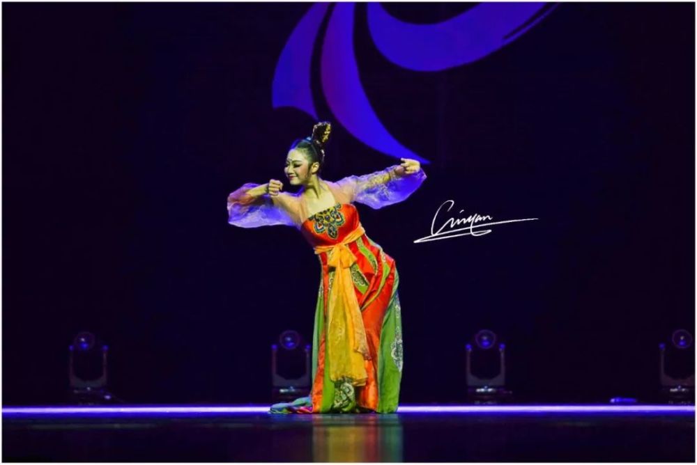【12届桃李杯专题】北京舞蹈学院·孙灿《古典舞 唐印《综合性技术